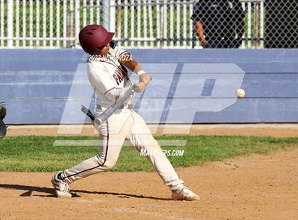 Thumbnail 3 in Paramount vs. Lynwood photogallery.