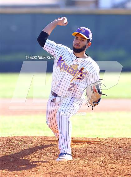 Thumbnail 2 in Paramount vs. Lynwood photogallery.