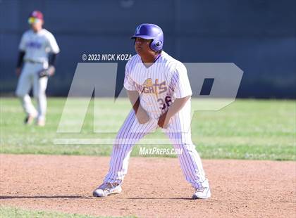 Thumbnail 1 in Paramount vs. Lynwood photogallery.