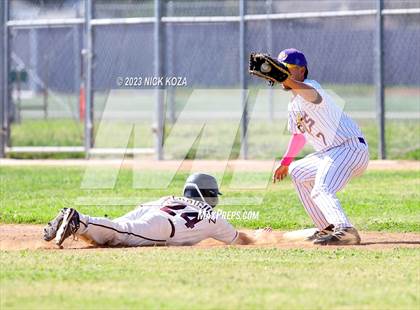 Thumbnail 1 in Paramount vs. Lynwood photogallery.
