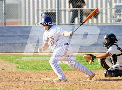 Thumbnail 3 in Paramount vs. Lynwood photogallery.