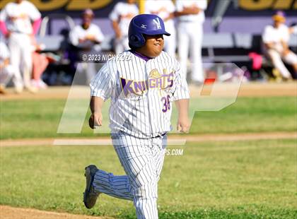 Thumbnail 3 in Paramount vs. Lynwood photogallery.
