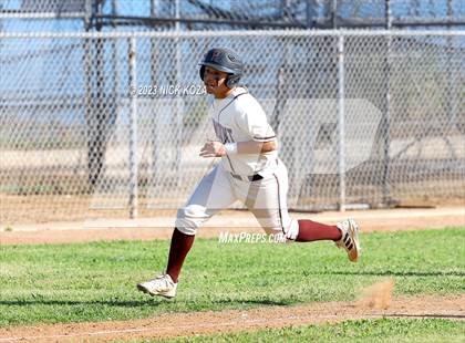Thumbnail 1 in Paramount vs. Lynwood photogallery.
