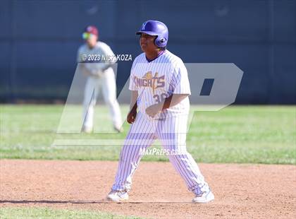 Thumbnail 3 in Paramount vs. Lynwood photogallery.