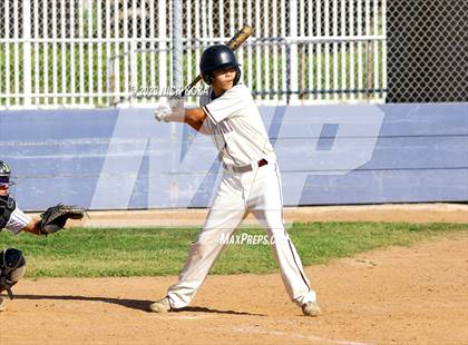 Thumbnail 2 in Paramount vs. Lynwood photogallery.