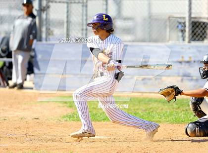 Thumbnail 3 in Paramount vs. Lynwood photogallery.