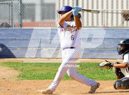 Thumbnail 2 in Paramount vs. Lynwood photogallery.