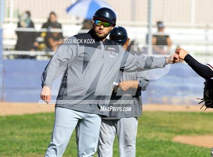 Thumbnail 3 in Paramount vs. Lynwood photogallery.
