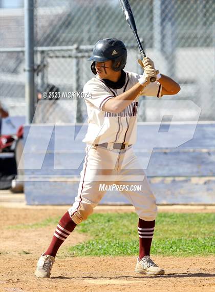 Thumbnail 3 in Paramount vs. Lynwood photogallery.