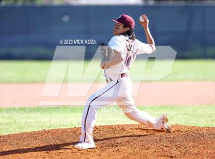 Thumbnail 2 in Paramount vs. Lynwood photogallery.