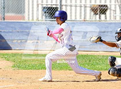 Thumbnail 1 in Paramount vs. Lynwood photogallery.