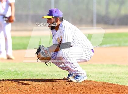 Thumbnail 1 in Paramount vs. Lynwood photogallery.
