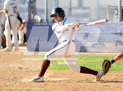 Thumbnail 1 in Paramount vs. Lynwood photogallery.