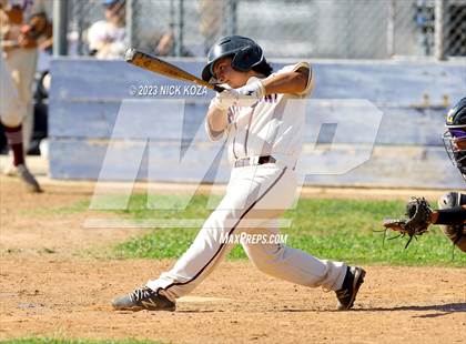 Thumbnail 1 in Paramount vs. Lynwood photogallery.