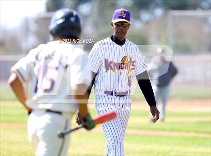 Thumbnail 1 in Paramount vs. Lynwood photogallery.