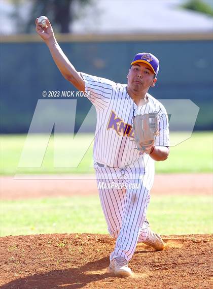 Thumbnail 3 in Paramount vs. Lynwood photogallery.