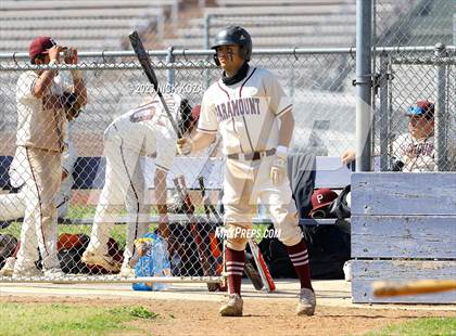 Thumbnail 3 in Paramount vs. Lynwood photogallery.