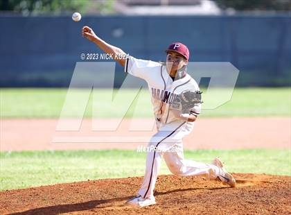 Thumbnail 1 in Paramount vs. Lynwood photogallery.