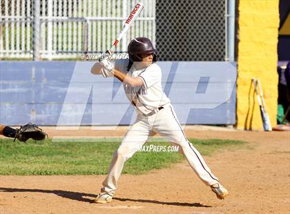 Thumbnail 2 in Paramount vs. Lynwood photogallery.