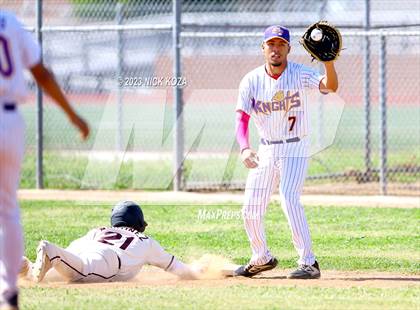 Thumbnail 2 in Paramount vs. Lynwood photogallery.