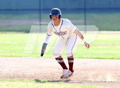 Thumbnail 1 in Paramount vs. Lynwood photogallery.