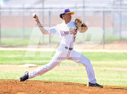 Thumbnail 2 in Paramount vs. Lynwood photogallery.