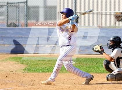 Thumbnail 1 in Paramount vs. Lynwood photogallery.