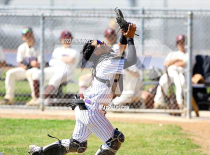 Thumbnail 3 in Paramount vs. Lynwood photogallery.