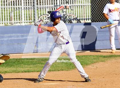 Thumbnail 1 in Paramount vs. Lynwood photogallery.