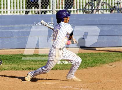 Thumbnail 2 in Paramount vs. Lynwood photogallery.