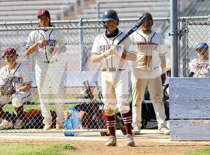 Thumbnail 2 in Paramount vs. Lynwood photogallery.