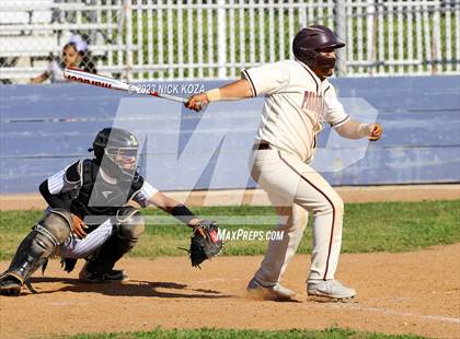 Thumbnail 1 in Paramount vs. Lynwood photogallery.