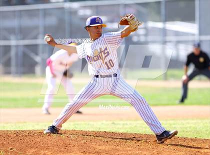 Thumbnail 3 in Paramount vs. Lynwood photogallery.