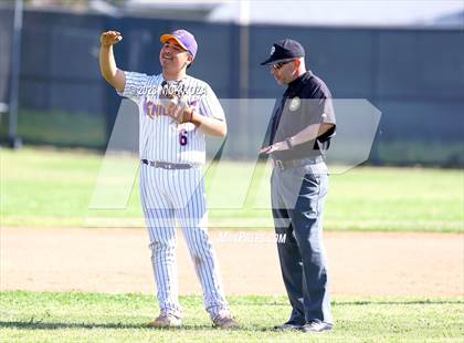 Thumbnail 2 in Paramount vs. Lynwood photogallery.