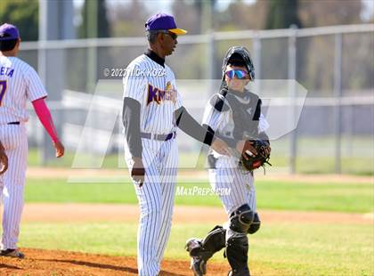 Thumbnail 1 in Paramount vs. Lynwood photogallery.