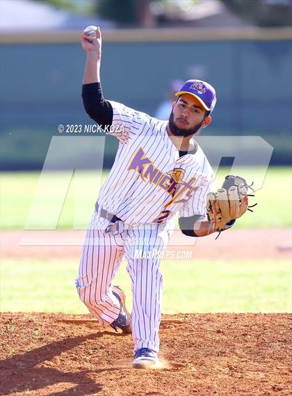 Thumbnail 1 in Paramount vs. Lynwood photogallery.