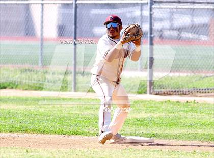 Thumbnail 3 in Paramount vs. Lynwood photogallery.