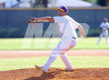 Thumbnail 1 in Paramount vs. Lynwood photogallery.