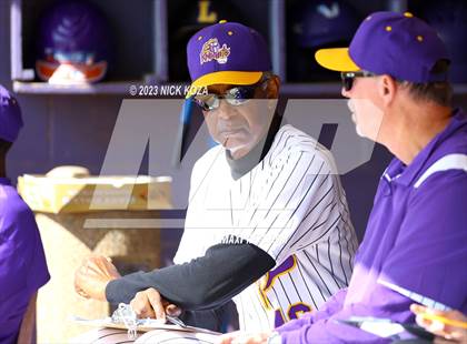 Thumbnail 3 in Paramount vs. Lynwood photogallery.