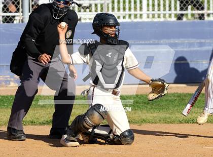 Thumbnail 1 in Paramount vs. Lynwood photogallery.