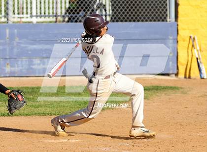 Thumbnail 2 in Paramount vs. Lynwood photogallery.
