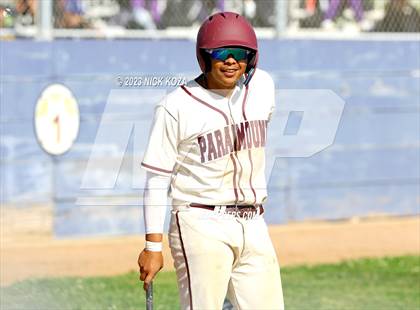 Thumbnail 2 in Paramount vs. Lynwood photogallery.