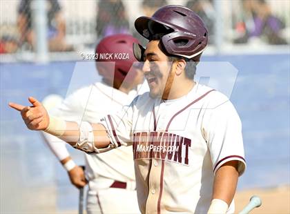 Thumbnail 1 in Paramount vs. Lynwood photogallery.
