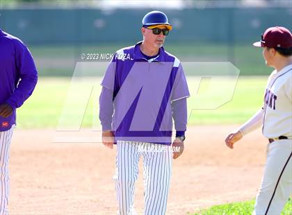 Thumbnail 1 in Paramount vs. Lynwood photogallery.