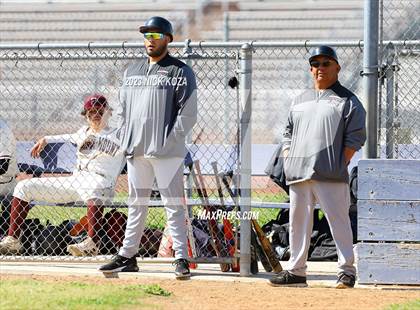 Thumbnail 1 in Paramount vs. Lynwood photogallery.