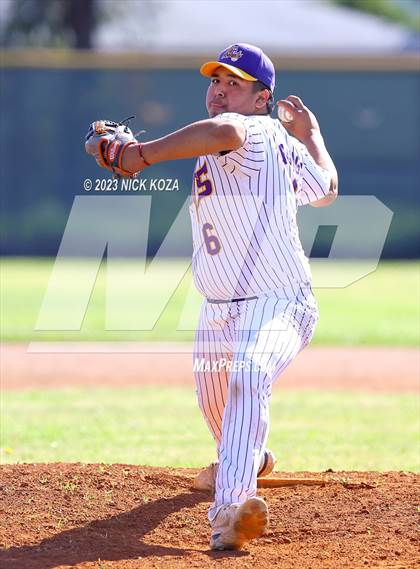 Thumbnail 1 in Paramount vs. Lynwood photogallery.