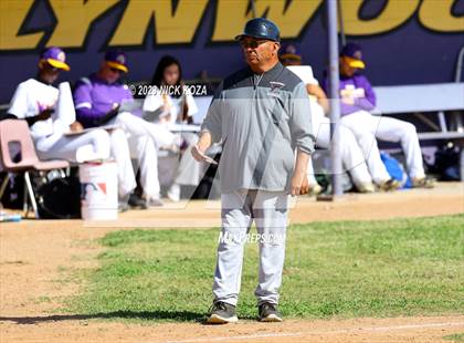 Thumbnail 3 in Paramount vs. Lynwood photogallery.