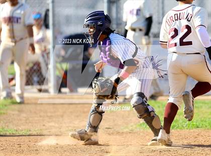 Thumbnail 3 in Paramount vs. Lynwood photogallery.