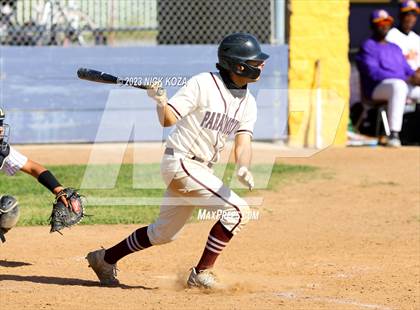 Thumbnail 2 in Paramount vs. Lynwood photogallery.