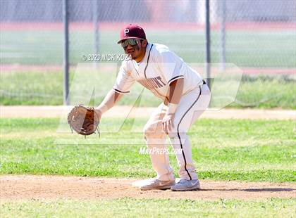Thumbnail 3 in Paramount vs. Lynwood photogallery.